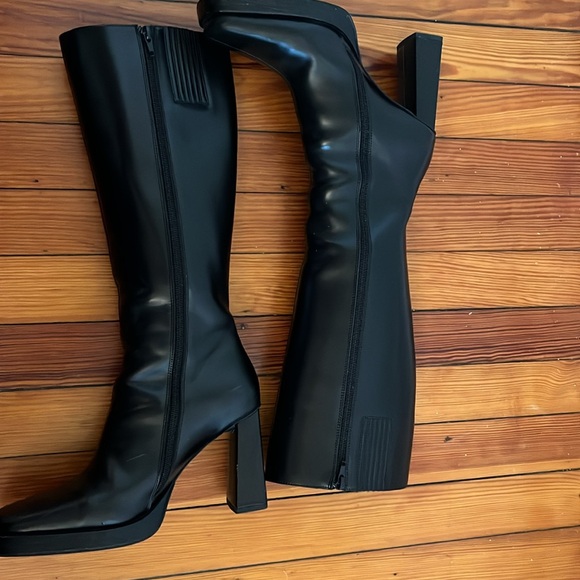 Jeffrey Campbell Taysha Tall Boot - Picture 5 of 14